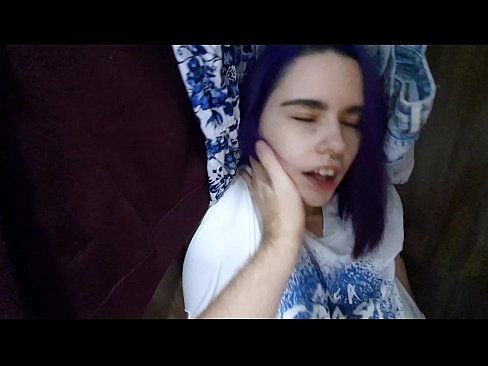 ❤️ Ya sami kanwata a cikin kabad ya taimaka mata ️ Batsa na Gida ❌❤